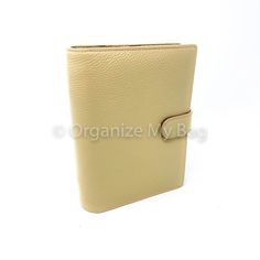 Our agendas are made from luxurious cowhide grain leather, boosting elegance and simplicity. Whether used in the office, or for the mom on the go, these are sure to simplify your life! These unisex agendas come in the neutral tones, beige and black, to match your contemporary style. Available in two sizes, medium (A6) and large (A5). Our agendas are hand stitched with a nylon bonded thread, to help ensure the longevity of the agenda. You can elevate your agenda by personalizing it with a monogra Agenda Cover, Lv Neverfull, Agenda Planner, Beige And Black, Simplify Your Life, Silk Material, Neutral Tones, Black Media, Luggage Tags