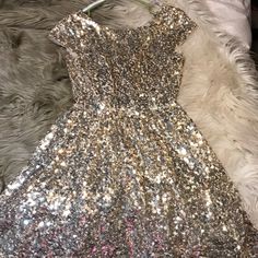 This Dress Was Never Worn And Would Be An Eye Catching Dress For Many Occasions. Glamorous Gold Short Sleeve Dress, Gold Short Sleeve Holiday Dress, Short Sleeve Dresses For Holiday Party Season, Short Sleeve Dresses For Holiday Parties, Holiday Dresses With Sequins And Short Sleeves, Gold Summer Holiday Dress, Gold Sequin Dress, Gold Sequin, Gold Sequins