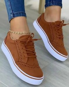 Winter Flats, Walking Women, Spring Sneakers, Loafer Shoes Women, Orthopedic Shoes, Walking Shoes Women, Lacing Sneakers, Sneakers Outfit, Casual Lace