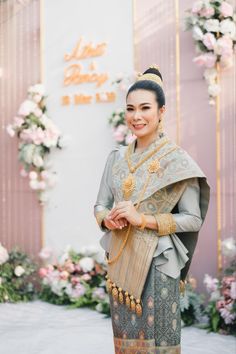 Lao Wedding Outfit, Lao Traditional Dress, Laos Wedding Dress, Lao Wedding Dress, Laotian Wedding, Lao Clothing, Lao Dress, Lao Wedding, Buddhist Clothing