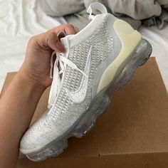 Nike Air Vapormax 2021 FK white pure platinum // worn once easy clean in bottom // basically brand new // size W 7.5 #nike #vapormax #sneakers Nike Air Vapormax 2021 Fk, Vapor Max, Nike Vapormax, Air Vapormax, Nike Air Vapormax, Easy Clean, Women's Sneakers, Womens Sneakers, Nike Air