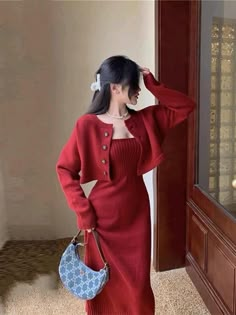 nightout outfit inspo# cuteway to dress and look#softgirlaesthetic#datenightaesthetic outfit Korean Fashion Office, Red Knit Dress, Stile Hijab, Elegante Casual, Cardigan Sweaters For Women, Inspired Outfits, Mode Vintage