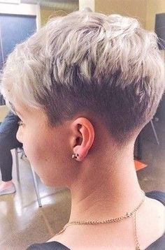 Short Hair Pixie Cuts, Super Short Hair, Short Grey Hair, Edgy Short Hair, Sassy Hair, Very Short Hair, Short Pixie Haircuts, Cute Hairstyles For Short Hair