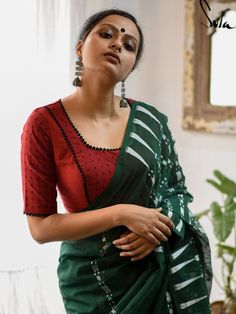 Cotton Blouse Neck Designs, Were A Team, Readymade Blouses Online, Sleeveless Blouses, Blue Lacy, Traditional Blouse Designs, Heart Blouse, Gorgeous Blouses, Saree Blouse Designs Latest