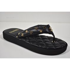 Chanel 23p Black Quilted Charms Padded Pool Thong Logo Mule Slide Flat Sandal 40.5 ********** Chanel ********** Brand: Chanel Size: 40.5 (Know Your Chanel Size) Name: Padded Thong Sandals Color: Black Style: 23p Style#: G39860 X01000 94305 Material: Lambskin Padded Quilted Thong Strap Gold Cc Metal Logo Gold Charms Metal Logos Black Quilted Padded Lambskin Leather Material Padded Insole Platform Outsole Brand New In Box, Comes With Original Box And Dust Bag 100% Authentic Or Your Money Back Grea Chanel Platform Sandals, Chanel Brand, Gold Charms, Black Quilt, Metal Logo, Chanel Shoes, Black Style, Metallic Logo, Thong Sandals