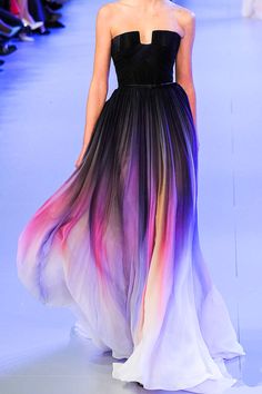 Elie Saab - Spring Summer 2014. Beautiful!! But nowhere to wear it... Sukienki Maksi, Elie Saab Haute Couture, Robes Glamour, Haute Couture Paris, Elie Saab Spring, Elie Saab Couture, Fashion Friday, Couture Week, Moda Vintage