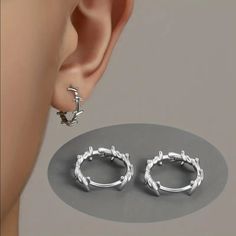 Brand New Women's Barbed Wire Hoop Earrings Genuine 14k White Gold Plated Sterling Silver 1/2" Size Retail Price $295 Buy With Confidence From A Trusted Seller With A 99%+ Feedback Rating! A0163 (Id-946-) Barbed Wire Earrings, Wire Hoop Earrings, Barbed Wire, Wire Earrings, Silver Hoops, Gold Plated Sterling Silver, Silver Gold, Mood Board, Gold Plate