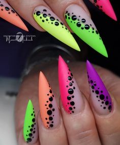 Neon And Nude Nails Designs, Bright Nails With Design, Fishnet Nail Design, Easy Neon Nails, Vacation Nails 2024 Trends, June Almond Nails, Neon Stilletos Nails, Download Festival Nails, Flashy Nail Designs