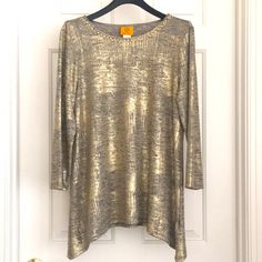 Ruby Rd. Women’s Top S Gold Uneven Length Party Special Occasion Blouse Nwot Brand: Ruby Rd. Women’s Top Size: S Color: Gold Uneven Length Party Special Occasion Blouse Nwot. New. Never Used. Approx. Measurements Shown In Pictures Elegant Metallic Stretch Top, Metallic Stretch Elegant Tops, Formal Festive Long Sleeve Tops, Metallic Long Sleeve Holiday Tops, Holiday Metallic Long Sleeve Tops, Gold Stretch Tops For Party Season, Festive Stretch Tops For Fall, Stretch Gold Tops For Party Season, Gold Tops For Formal Party Season