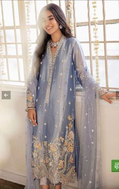 Casual Affair: Trending and Unique Party Ideas for Fun Gatherings Baat Pakki, Pakistani Wedding Outfits, Ethnic Outfits, Pakistani Dress Design, How To Iron Clothes, Indian Fashion Dresses, Embroidery Fashion