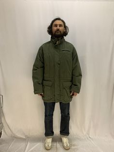 Type: Fjallraven G-1000 Army Green Hunter Jacket, Size XXL 65% Poly 35% Cotton Size: XXL Removable vest Shoulders: 54 Sleeves: 65 Chest: 65 Length: 89 Condition: The item is in good condition Note: This is not a new product! Please ask for more details about this product before you proceed with the purchase, for a better shopping experience. Complete your email address or/and phone number for further deliveries, so you will get notifications on time about it. Please let us know if there was something you liked or you didn't like on our page by writing a review, like this we can improve our service. Thank you, VLR Team Functional Hooded Outdoor Vest, Khaki Windproof Hunting Outerwear, Military Style Hiking Outerwear With Multiple Pockets, Military Outerwear With Multiple Pockets For Hiking, Military Style Outerwear For Hiking With Multiple Pockets, Windproof Khaki Outerwear For Hunting, Military Style Windproof Outerwear For Hiking, Functional Hunting Outerwear With Pockets, Functional Waterproof Hunting Outerwear