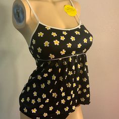 It Figures Women’s Tankini Set By It Figures Is Supper Cute! Flattering Tummy Slimming Baby Doll With Built In Bra Molded Pads And Wide Elastic Band. Nwt Retail $94 Size 10 Black Stretch Summer Sleepwear, Black Cotton Sleepwear For Spring, Cute Fitted Yellow Swimwear, Cute Yellow Fitted Swimwear, Yellow Summer Sleepwear For Vacation, Black Summer Sleepwear, Black Bodysuit With Built-in Bra For Spring, Fitted Cute Black Bodysuit, Cute Fitted Black Bodysuit