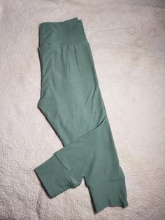 Amazingly soft and stretchy brushed knit leggings with a wide waistband. Great for babies and toddlers and also makes a perfect gift. Hot Springs National Park, Kids Leggings, Baby Leggings, Knit Leggings, Leggings Kids, Wide Waistband, Outfits With Leggings, Hot Springs, Baby Knitting