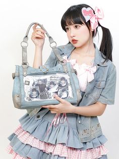 This price is for a bag only, the contents and others are not included.   	 		 			Size 			3XL-4XL 		 		 			Width (upper/lower) 			31/37 		 		 			Height 			23 		 		 			Window Width (upper/lower) 			25.5/28 		 		 			Window Height 			15.5 Ita Bag Patterns, Harajuku Style Shoulder Bag For Shopping, Harajuku Style Shoulder Bag With Large Capacity, One Piece Ita Bag, Itabag Anime, Anime Ita Bag, Denim Handbag, Kawaii Bags, Ita Bag