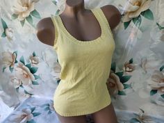 90s Vintage Women's Silk Light Green Top/Tank top. Size S-M. Top in excellent vintage condition. There are minor stains that can be washed off. Bust 90cm(35.4inch), Top Length 54cm(21inch). 90s Style Stretch Tank Top For Spring, Fitted 90s Style Tank Top For Spring, 90s Style Stretch Cotton Tank Top, Vintage Stretch Summer Tops, Spring Vintage Stretch Tank Top, Vintage Stretch Tops For Summer, Vintage Stretch Tank Top For Summer, Vintage Yellow Sleeveless Top, Fitted Vintage Spring Tank Top