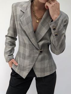 Lovely glen plaid patterned blazer with a beautiful tailored fit. Blazer has a notched collar, front looped closure & sweet onyx & gold statement buttons. Includes a full inner lining. Tag reads Ann Taylor Studio New Stylish Dress, Knit Outerwear, Glen Plaid, Line Shopping, Plaid Blazer, Dress Suits, Shop Swimwear, Toddler Dress, Business Outfits