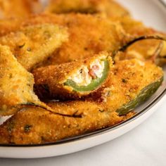 Jalapeño Poppers Recipe, Popper Recipes, Fried Jalapeno Poppers, Best Jalapeno Poppers, Football Finger Foods, Bbq Appetizers, Folded Star, Jalapeno Popper Recipes, Jalapeño Poppers