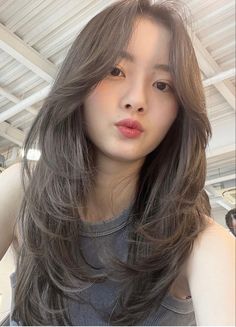 Pretty Hair Cuts, Hair Style Korea, Hair Inspiration Long, Layered Haircuts For Medium Hair, Hairstyles For Layered Hair, Haircuts For Medium Hair, Haircuts Straight Hair, Haircuts For Long Hair, Summer Hair Color