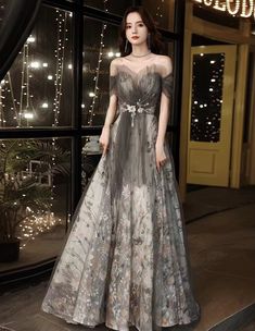 New style, autumn and winter annual dress, elegant Floor-length Evening Dress For Winter, Floor-length Winter Evening Dress, Winter Evening Floor-length Dress, Winter Prom Maxi Dress, Off-shoulder Gown For Prom Season Banquet, Off-shoulder Gown For Banquet And Prom Season, Off-shoulder Gown For Banquet During Prom Season, Off-shoulder Evening Dress For Banquets, Off-shoulder Tulle Gown For Evening