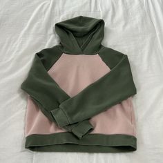 Size Small Pink And Olive Green Shrunken Fit New Unused Condition Organic Cotton And Recycled Polyester Blend Pink Sporty Sweatshirt With Cozy Fit, Pink Casual Cozy Fit Sweatshirt, Pink Cozy Fit Casual Sweatshirt, Comfortable Pink Winter Tops, Pink Cozy Fit Sporty Sweatshirt, Comfortable Pink Cotton Sweatshirt, Sporty Pink Tops With Cozy Fit, Pink Cozy Fit Sporty Top, Sporty Pink Top With Cozy Fit