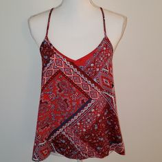 Ladies Top With Adjustable Spaghetti Straps. Shades Of Red, White, Blue. Size Medium. Blue Halter Top, Blue Striped Blouse, Babydoll Tank Top, White Cotton Blouse, Chiffon Tank Tops, Cropped Tee Shirt, Hollister Sweater, Ladies Top, Flannel Tops