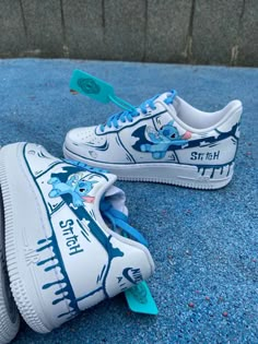 custom hand painted Nike air force 1. Stitch Older kids size uk1 --uk5.5  ￡158 Adults size uk2.5-uk12  ￡198 -brand new in box; - Each pair is personally handmade, and painting with premium leather paint and topped with a finisher for extra protection; - Please ensure that you double check your size before ordering.  - For customized designs, feel free to leave us a message, We are willing to have your ideas done; Custom Made Nike Shoes, Stitch Air Force Ones, Stitch Air Jordans, Costume Nike Shoes, Nike Air Force Painting Ideas, Stitch Nike Shoes, Stitch Custom Shoes, Custom Nike Shoes Women, Custom Painted Shoes Nike