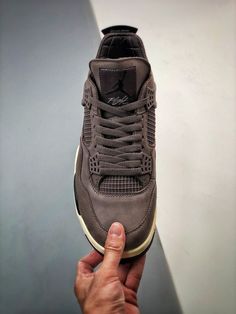 A Ma Maniere x Air Jordan 4 ” Violet Ore” DV6773-220 Walk the talk and make a statement with our top-quality Sneakers. Shop now and step up your shoe game! Please carefully choosing the size number according the size chart as we CAN NOT offer return or refund if you choose a wrong size.The product need 3-5 business days to check the quality before shipping.Our High Quality Shoes models are various, please contact to our support to ask for the model you need.Because each device displays a different color. Therefore, the actual color of the item may not be 100% [...] Jordan 4 Violet Ore, Jordan 4 Violet, Jordan 1 Iridescent, Air Jordan 1 Dior, Jordan 1 Dior, Air Jordan 1 Obsidian, Jordan 1 Obsidian, Walk The Talk, Air Jordan 1 Chicago