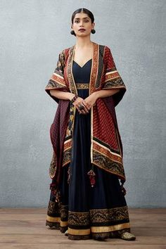 Shop for Torani Red Slub Silk Gulnar Inarah Chogha And Ghera Set for Women Online at Aza Fashions Fusion Clothes, Noodle Strap, Cape Set, Printed Kaftan, Red Kurta, Kaftan Style, Red Cape, Printed Jacket, Open Jacket