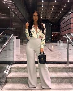 Palazzo Outfit, Ootd Zara, Bodysuit Outfit, Summer Work Outfits, Work Outfits Women, Ladies Dress Design, Business Outfits