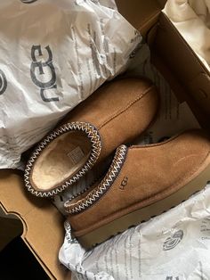 Aesthetic Wishlist, Buty Ugg, Ugg Tasman Slippers, Preppy Shoes, Ugg Tasman, Shoes Ideas