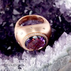 Item #: DR2017R ITEM DETAILS Metal: 18K Solid Rose Gold/Yellow Gold/White Gold Center Stone: 7.40 cts Checkerboard Cut Amethyst Diamonds Total weight: 0.14 cts Avg color: G Avg clarity: VS2 Dimensions: Top 18mm wide Current size: 6.50 (customizable) UNSURE ABOUT YOUR FINGER SIZE? We offer quality finger ring size gauges with free shipping to help you determine the perfect size for you or your loved one. https://www.etsy.com/listing/257217420/ring-finger-size-measuring-guage-in . . . . . . . . . Fingerprint Necklace, Ring Purple, Ring Halo, Amethyst Gem, Amethyst Ring, Purple Amethyst, 18k Rose Gold, Statement Ring, Rings Statement