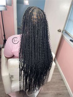 Queens Hairstyles, African Braids Hairstyles Pictures, Black Women Hair Color, Box Braid Hair, Shaved Side, Quick Braids, Shaved Side Hairstyles, Hairstyles Pictures