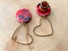 "4g-5/8\" (16mm) Red/Black Marble Acetate w/Gold Heart Lightweight Hoop Drop Dangle Earrings Gauges/Earplugs Hider Plugs. The plug in this photo is 00g.  Disc size will NOT vary with size of gauge ordered. The plugs themselves are stainless steel w/black silicone 'o' ring.  Disc is acetate acrylic. Can easily hide gauged ears. Please wear in only healed ears as these are not meant for stretching. All earrings are made to order and sold in pairs.  No returns or exchanges. But- Please reach out to me if any problems with your order. Questions are happily welcomed. :)" Dangle Gauges, Earplugs, Tunnels And Plugs, Ear Gauges, Ring Der O, Gauged Earrings, Plugs Earrings, Big Earrings, Black Marble