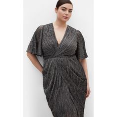 Accentuating your curves endlessly, the Lily Sparkle Maxi Dress is made for style statements. Flaunting short flutter sleeves, a tulip skirt and stretchy lurex fabrication, this dress is a style you'll love to show off on special occasions. Bold and fiercely fashionable, no one does plus size fashion like City Chic. Loved around the globe for its diverse range of fashion-forward styles for any occasion. From show-stopping evening gowns to workwear and casualwear, City Chic will take your style t Silver Strappy Heels, Tulip Skirt, Dressy Dresses, Lingerie Dress, Date Night Dresses, Casual Summer Dresses, Chic Woman, Ruched Dress, Fit N Flare Dress