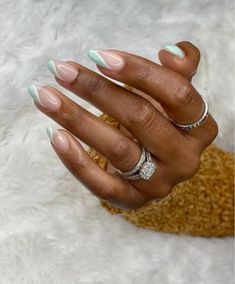 2023 Summer Nails Classy Elegant, Short Nail Styles, Bridesmaid Nails, Camouflage Nails, Natural Nail Designs, Nail Board, Coastal Theme, Nail Trend, Minimal Nails