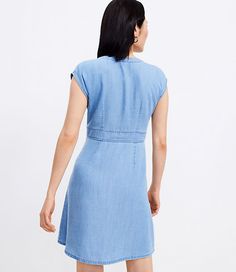 Loft Petite Chambray Button Flare Dress Size 00 Botanic Blue Wash Women's by Loft Size Petite - 00 Botanic Blue Wash Women's Fit, &, Flare, Dresses, Everyday, 60%, Tencel, 20%, Linen, 20%, Polyester, Machine, Washable Flattering Dresses, Size 16 Dresses, Petite Dresses, Size 16, Chambray, Flare Dress, Size 12, Cap Sleeves, Size 10