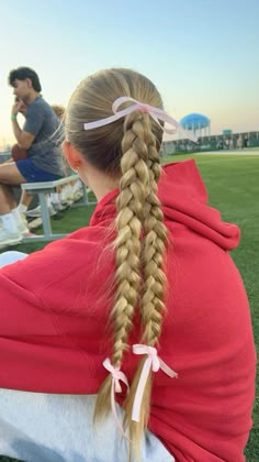 #braids #ribbons #sportshairstyle #gameday #blonde #cutehair Senior Night Hairstyles Volleyball, Cute Hair Ideas For Sports, Hairstyles With Ribbons Braided, Dig Pink Volleyball Hairstyles, Hair Styles For Game Day, Softball Hair With Ribbon, Pink Out Hairstyles Volleyball, Game Day Hair With Ribbons, Cross Country Hair Ribbons