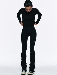 Composition : NYLON 86% POLYURETHANE 14%Color : BLACKCountry of Origin : KOREA Tight Long Sleeve Winter Activewear, Black Tight Athleisure Leggings, Fall Black Compression Activewear, Black Compressive Leggings, Tight Black Activewear For Fall, Compressive Black Casual Tights, Tight Long Sleeve Activewear For Fall, Tight Long Sleeve Activewear, Casual Compressive Black Tights