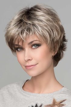 Shaggy Pixie, Short Brown Hair, Short Hairstyles For Thick Hair, Short Hair Wigs, Penteado Cabelo Curto, 짧은 머리, Trending Hairstyles, Short Blonde Hair, Short Hair With Layers