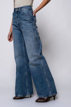 Vintage vibes, modern fit.Step up your denim game with the Rolla's Studio Flares – the ultimate in retro-inspired style. Featuring a super high rise and a relaxed wide leg, these jeans bring all the vintage vibes with a modern twist. Made with rigid denim that fits true to size, they hold their shape while giving you that perfectly worn-in look. The signature back pocket stitching and vintage trims add an extra touch of Rolla's authenticity. Complete with a zip closure and full-length silhouette Pocket Stitching, Scarf Sale, Sweater Sale, Hats For Sale, Top Sales, Socks And Hosiery, Vintage Vibes, Jacket Sale, Dress Romper