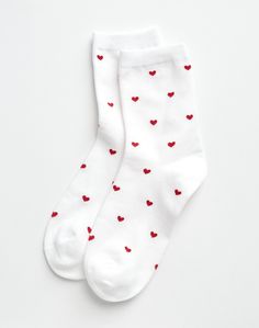 These socks are designed with an above-ankle height with graphic details. Socks With Hearts, Socks Aesthetic, Trendy Socks, Heart Socks, Fun Socks, Cute Preppy Outfits, Cute Socks, Patterned Socks, Red Hearts