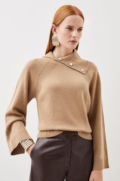 Exude Sophistication In This Sweater, Crafted From Premium Cashmere For A Sumptuously Soft Wear. Featuring A Roll And Envelope Neck Detail As The Focal Point, While Long Sleeves Flared Sleeves Add A Classic Touch. Pair This Piece With Tailored Pants And Boots For An Elevated Elegant Ensemble.Roll Envelope Neckcashmereflared Sleeves Elegant Brown Sweater For Workwear, Elegant Brown Sweater For Work, Knitwear Details, Knit Inspiration, Knitwear Trends, Smart Casual Women, Knitwear Inspiration, Bachelorette Outfits, Camel Sweaters