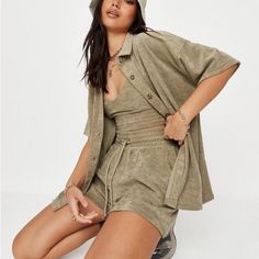 Plus Towelling Ss Oversized Shiri Green Us Size 20 X17 Oversized Khaki Tops For Summer, Oversized Summer Tops For Leisure, Casual Tops With Pockets For Leisure, Oversized Khaki Shirt For Summer, Oversized Khaki Summer Shirt, Khaki Summer Streetwear Shirt, Casual Spring Loungewear Shirt, Summer Khaki Shirt For Streetwear, Casual Spring Shirt For Loungewear