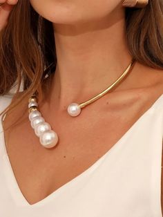 UOOZEE Trendy White Beaded Necklaces For Party, White Metal Pearl Choker Necklace, Minimalist White Necklaces For Party, Minimalist White Necklace For Party, White Minimalist Necklace For Party, Trendy White Pearl Metal Necklace, Chic White Choker Jewelry, Pearl White Long Necklace For Party, White Metal Choker Necklace