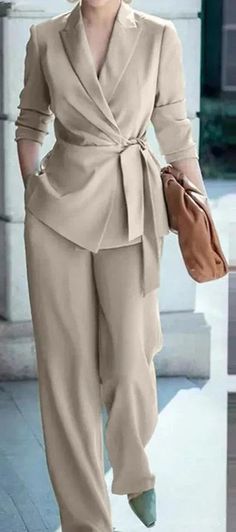 Elevate your professional wardrobe with our Lapel Neck Blazer Wide Leg Pants Suit. Crafted from a luxurious blend of SPANDEX and POLYESTER, this suit boasts a non-stretch construction, making it versatile for all seasons. Featuring a lace-up detail, notched collar, high waist, and wide-leg pants, this suit exudes sophistication and style. Make a statement with our elegant and exclusive suit. Product Details Decoration: Lace-up Material: SPANDEX Material: POLYESTER Season: Autumn/Winter Elasticit Blazer Wide Leg Pants, Wide Leg Pants Suit, Outfit Oversize, Wide Leg Pant Suit, Womens Clothing Patterns, Work Suits, Women Office, Blouse Pants, Outfit Trends