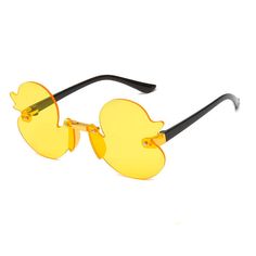 Make these sunglasses a part of your aesthetic outfit ✨ Aesthetic Sunglasses, Aesthetic Accessories, Aesthetic Outfit, Oversized Sunglasses, Rubber Duck, Vintage Aesthetic, Look Cool, Things To Buy, Your Aesthetic