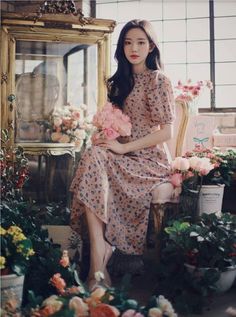 Chifon Dress, Look 80s, Gaun Fashion, Korean Fashion Trends, Kpop Fashion Outfits, Teenage Fashion Outfits