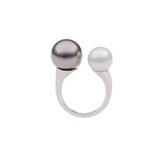 Experience the elegance and luxury of our minimalist ring featuring two contrasting pearls-the South Sea Tahitian and the Akoya pearl. Made with white gold, this ring is perfect for any occasion and adds a unique touch to any outfit. Akoya Pearl Ring, Link Earrings, Loop Earrings, Minimalist Ring, Akoya Pearls, Pearl Types, Tahitian Pearls, Pearl Pendant Necklace, Pearl Diamond