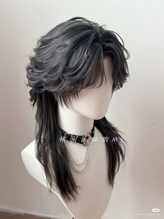 Hairstyles On A Mannequin, Tomboy Sidetails, Tomboyish Side Tails, Tali Leher Lelaki, Long Fluffy Hair, Dark Hairstyles, Long Hair Ideas, Short Grunge Hair, Cosplay Hair