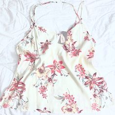 For Your Size L Fan Of Casual Feminine Summer Style. Nwt Barbiecore, Vacation Casual Spring Camisole For Daytime, Casual Spring Daytime Camisole, Floral Print Cami Top For Beach Season, Floral Print Camisole For Summer Brunch, Forever 21 Tank Top For Summer, Forever 21 Chic Spring Camisole, Chic Forever 21 Camisole For Spring, Forever 21 Tops For Summer Vacation, Chic Forever 21 Spring Camisole